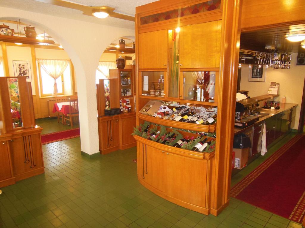 普里贝罗克兰酒店 新梅斯托 外观 照片